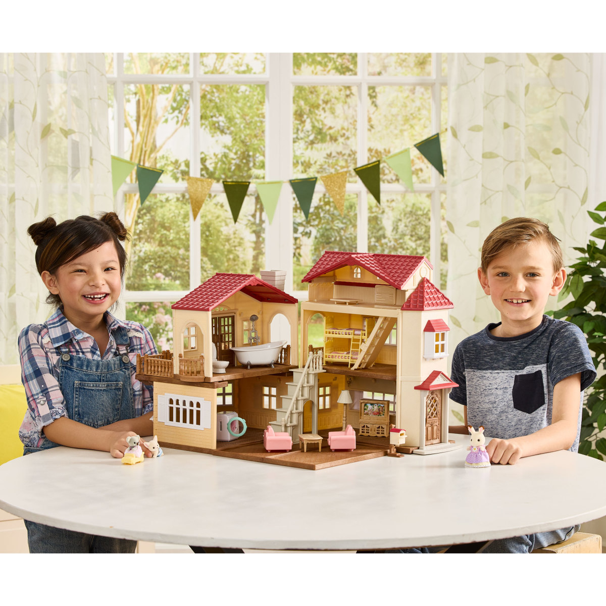Playroom Roof Gift Country Set from Secret Home Attic Red Collection - Image 11